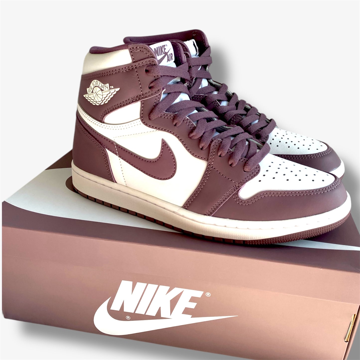 Air Jordan 1 Retro High OG - White/Sky J Mauve-White