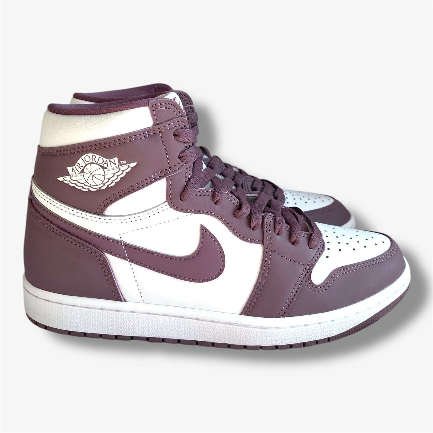 Air Jordan 1 Retro High OG - White/Sky J Mauve-White