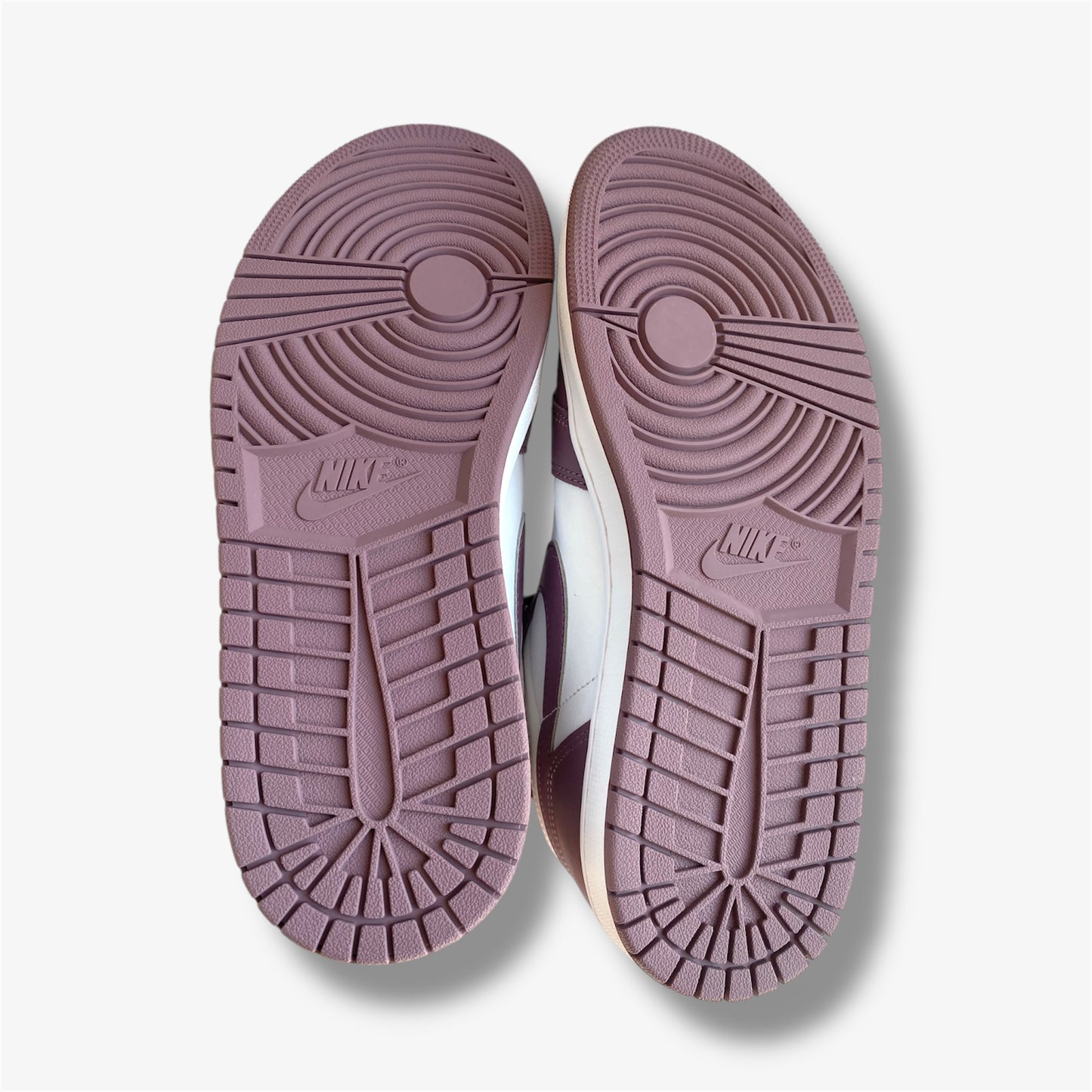 Air Jordan 1 Retro High OG - White/Sky J Mauve-White