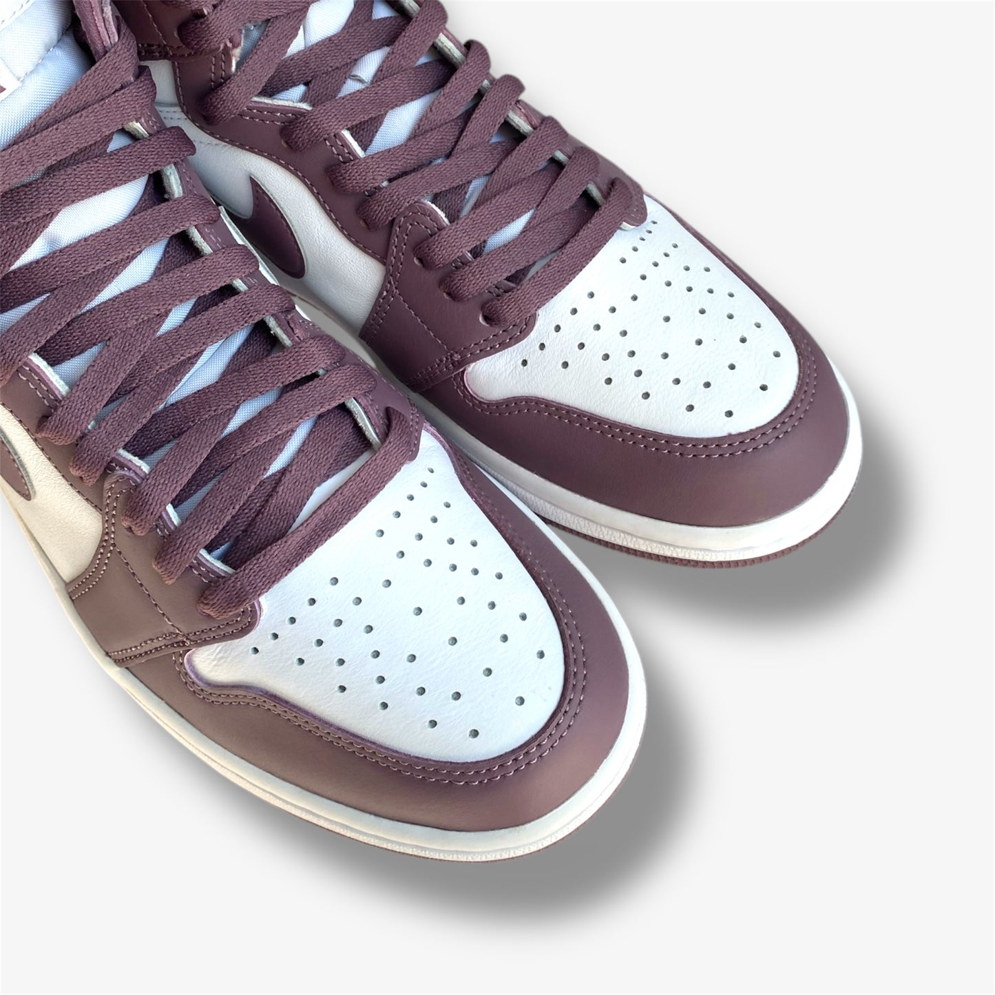 Air Jordan 1 Retro High OG - White/Sky J Mauve-White